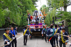 画像：角館祭りのやま行事